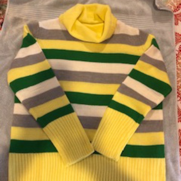 VENUS Sweaters - Cute cotton sweater